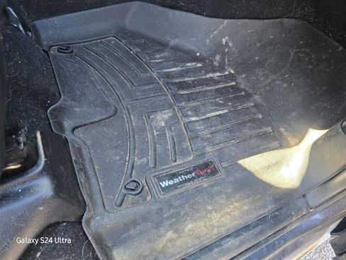 Used 2017 RAM 1500 Laramie w/ Convenience Group image 21