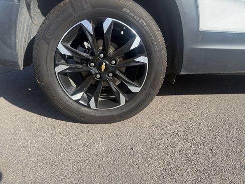 Used 2021 Chevrolet TrailBlazer LT AWD/4WD image 22
