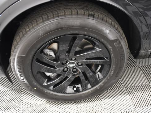 Used 2025 Land Rover Discovery Sport S AWD/4WD image 11