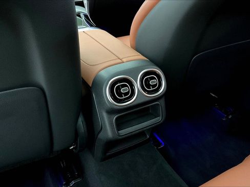 Certified 2026 Mercedes-Benz GLC 300 4MATIC image 10