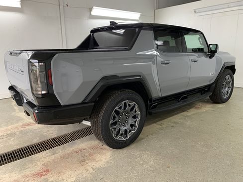 New 2025 GMC Hummer EV 3X image 6