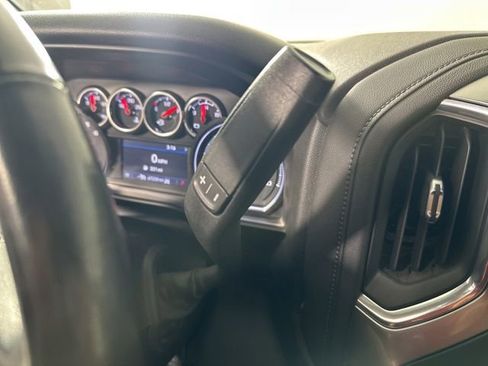 Used 2021 Chevrolet Silverado 1500 LT Trail Boss w/ Convenience Package II AWD/4WD image 13