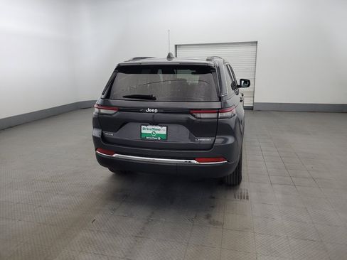 Used 2022 Jeep Grand Cherokee Laredo w/ Luxury Tech Group I AWD/4WD image 7