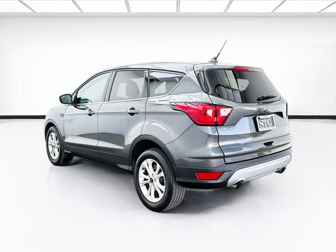 Used 2019 Ford Escape SE FWD image 6