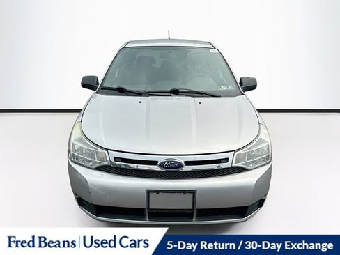 Used 2011 Ford Focus SE w/ 201A Rapid Spec Order Code FWD image 2
