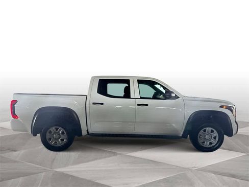 Used 2025 Toyota Tundra SR image 9