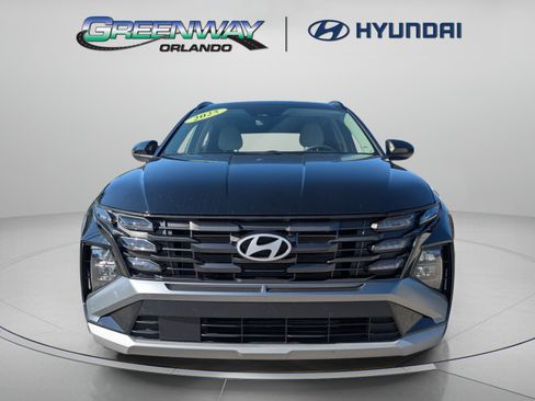 Used 2025 Hyundai Tucson SEL FWD image 3