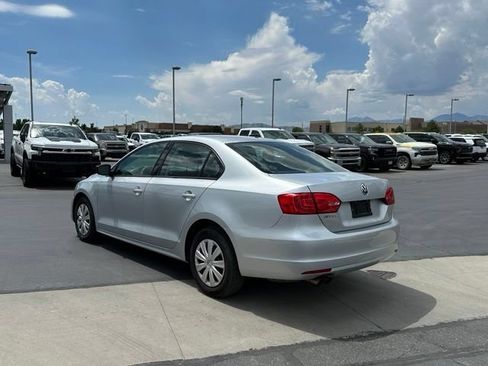 Used 2013 Volkswagen Jetta S FWD image 3