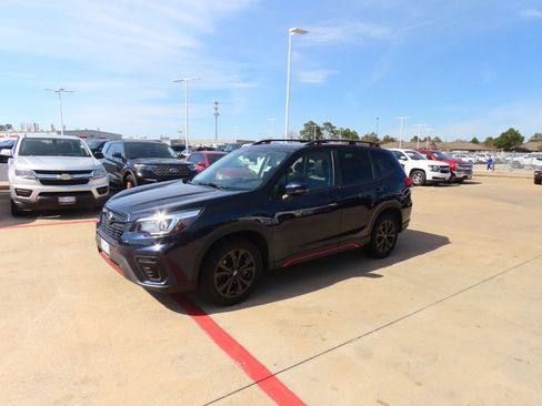 Used 2019 Subaru Forester Sport image 2