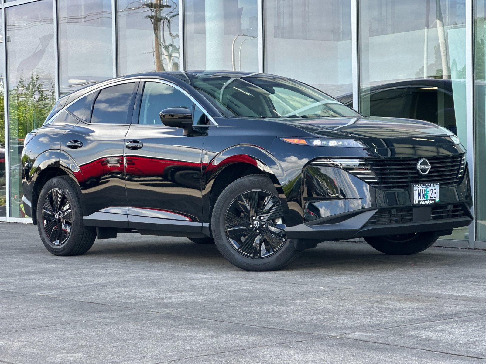 Certified 2025 Nissan Murano SV AWD/4WD image 2