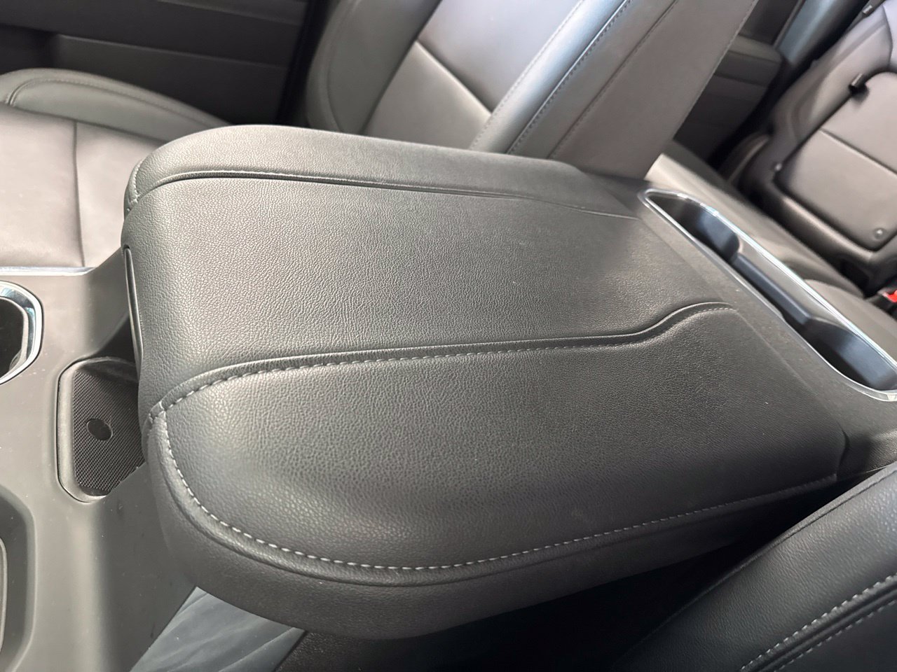 Used 2025 Chevrolet Silverado 1500 RST AWD/4WD image 29
