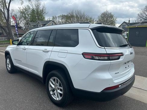 Used 2023 Jeep Grand Cherokee L Laredo image 8