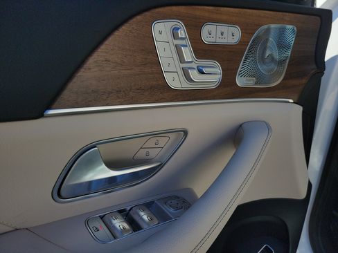 Certified 2026 Mercedes-Benz GLS 450 4MATIC image 23