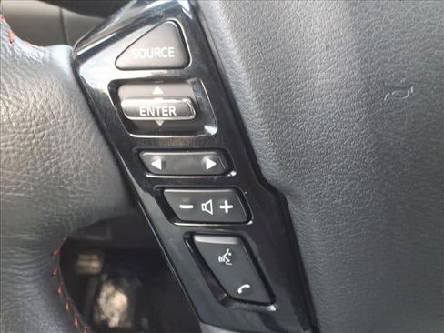 Used 2022 Nissan Frontier Pro-X image 24