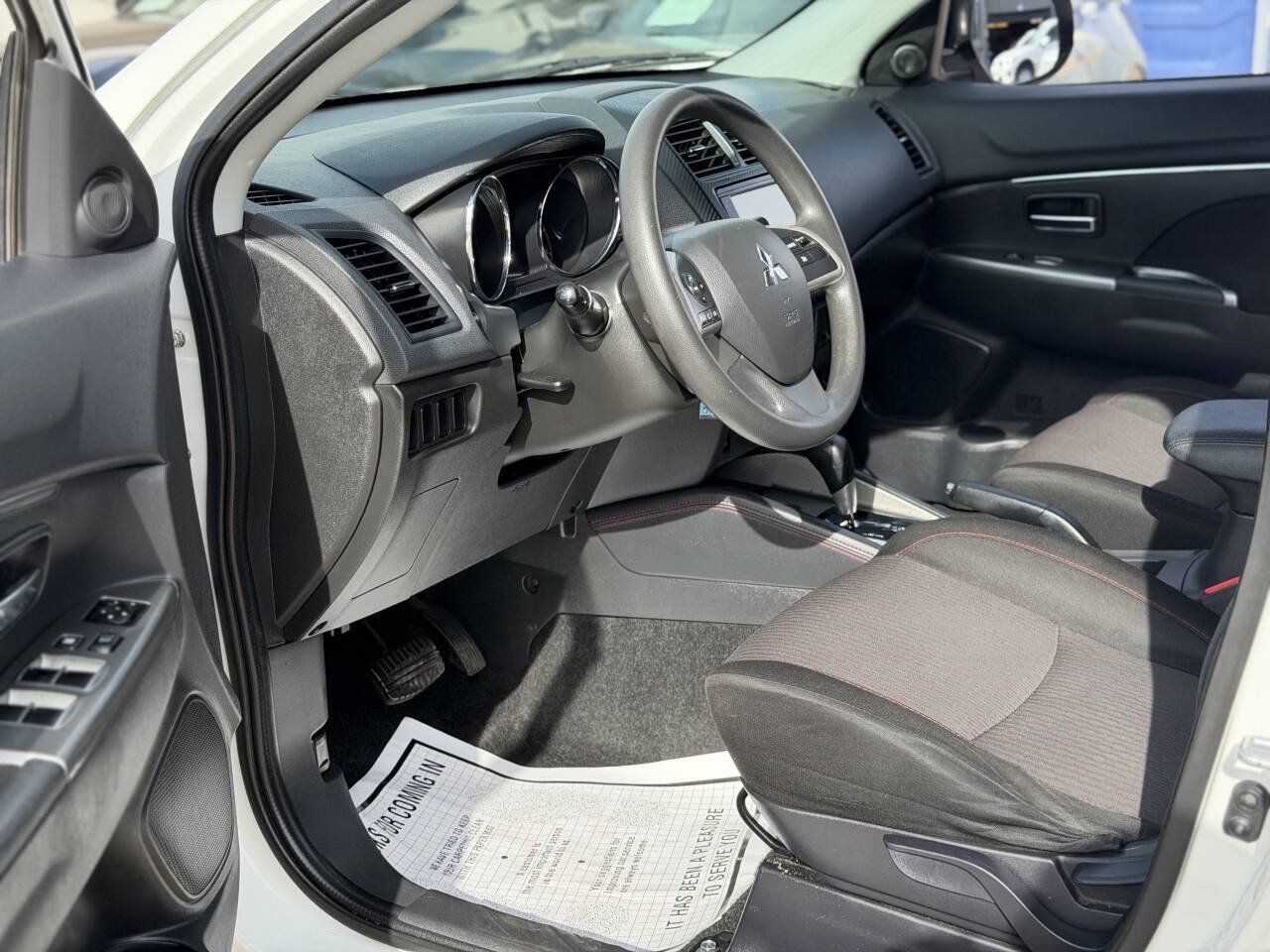 Used 2018 Mitsubishi Outlander Sport ES AWD/4WD image 10