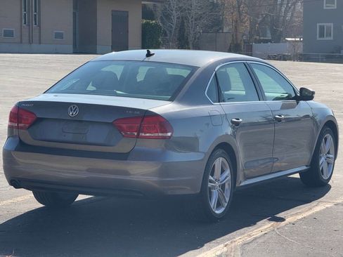 Used 2014 Volkswagen Passat 1.8T SE image 5