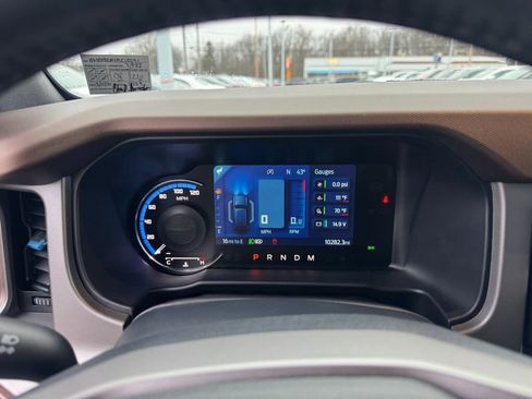 Used 2023 Ford Bronco Outer Banks w/ Sasquatch Package image 5