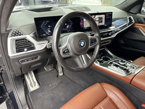 Used 2024 BMW X7 M60i w/ Executive Package image 24