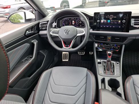 Certified 2026 Volkswagen Jetta GLI Autobahn FWD image 10