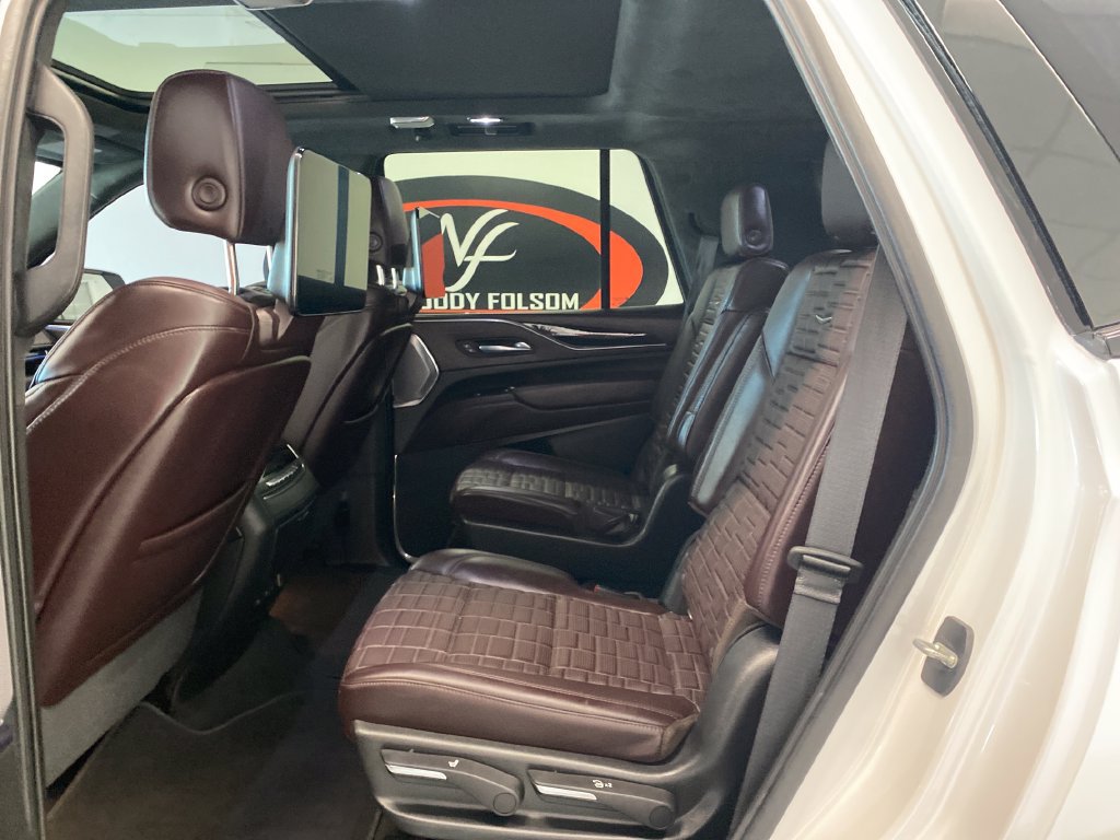 Used 2021 Cadillac Escalade Sport Platinum w/ Heavy-Duty Trailer Package AWD/4WD image 16