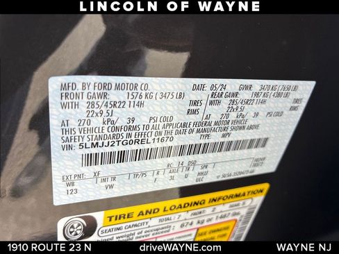 Certified 2024 Lincoln Navigator Black Label AWD/4WD image 32