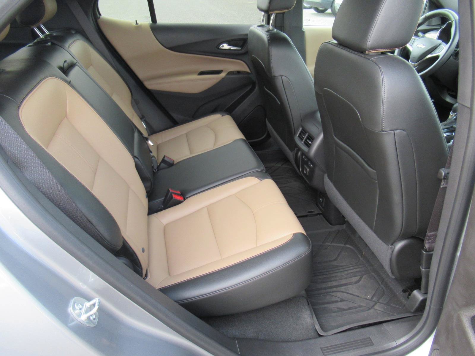 Used 2024 Chevrolet Equinox Premier FWD image 31