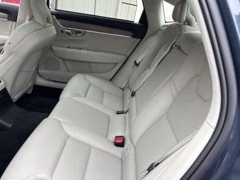 Used 2024 Volvo S90 T8 Ultimate AWD/4WD image 6
