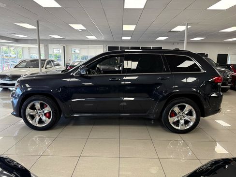 Used 2014 Jeep Grand Cherokee SRT image 6