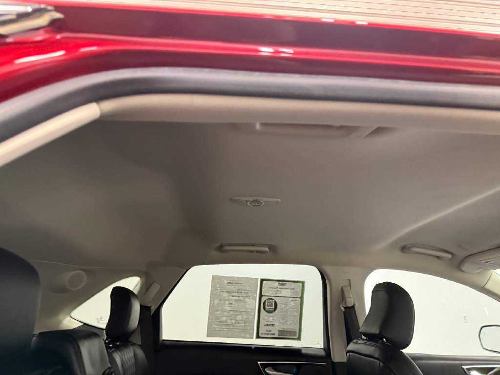 Used 2024 Ford Edge Titanium AWD/4WD image 16