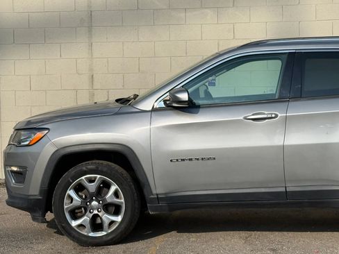 Used 2019 Jeep Compass Limited AWD/4WD image 3