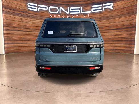 New 2026 Jeep Grand Wagoneer Summit image 4