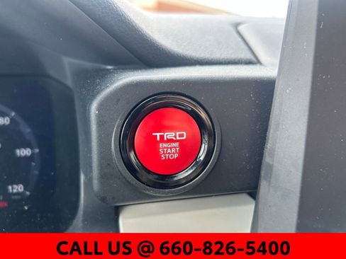 Used 2024 Toyota Tacoma TRD Off-Road image 12