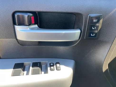 Used 2008 Toyota Tundra Limited AWD/4WD image 11