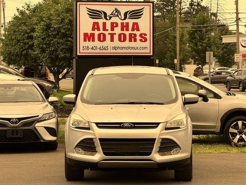 Used 2016 Ford Escape SE AWD/4WD image 2