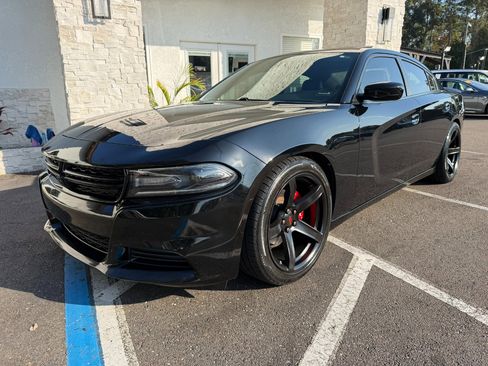 Used 2020 Dodge Charger SXT w/ Leather Interior Group image 3