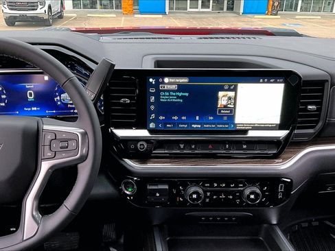 New 2026 Chevrolet Silverado 3500 LT image 7