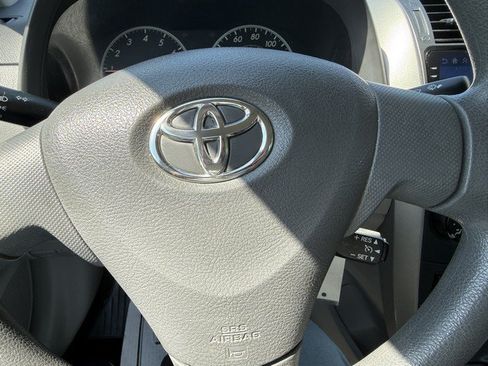 Used 2009 Toyota Corolla LE FWD image 19