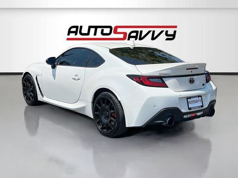 Used 2025 Toyota GR86 Premium w/ Performance Package RWD image 5