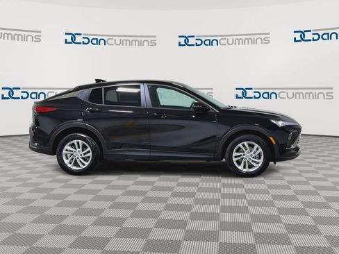 New 2026 Buick Envista Preferred w/ Convenience I Package FWD image 2