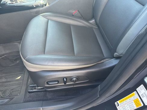 Used 2024 Chevrolet Trax ACTIV w/ Driver Confidence Package FWD image 19