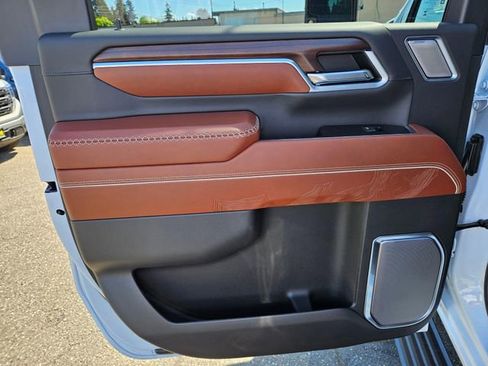 New 2026 GMC Sierra 3500 Denali Ultimate AWD/4WD image 16