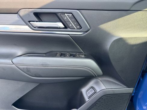 New 2026 GMC Terrain Elevation w/ Elevation Premium Package FWD image 24