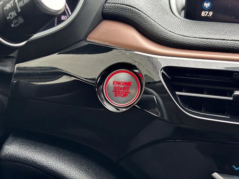 Used 2022 Acura MDX w/ Advance Package image 20