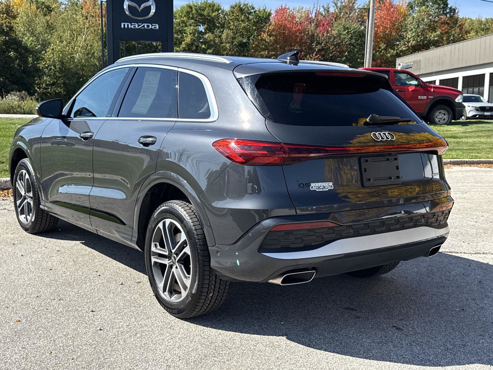 Used 2025 Audi Q5 Premium AWD/4WD image 5