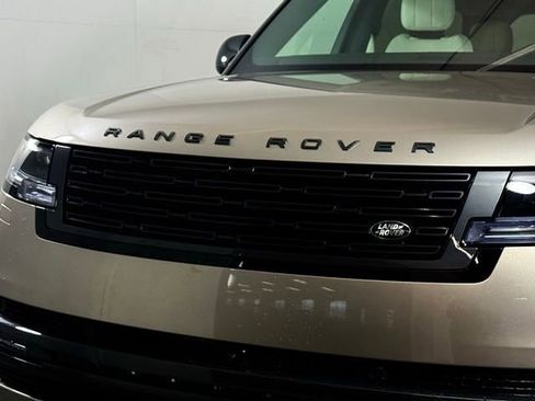New 2026 Land Rover Range Rover Long Wheelbase SE image 12