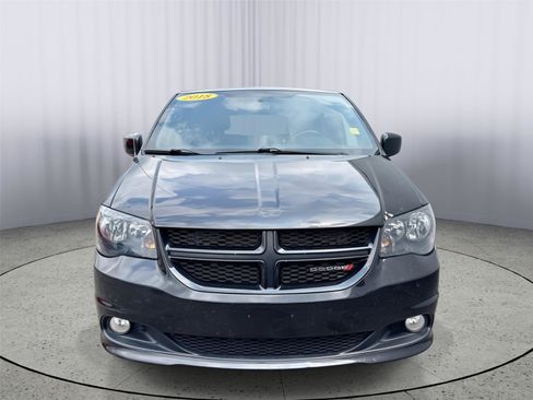 Used 2018 Dodge Grand Caravan SE FWD image 17