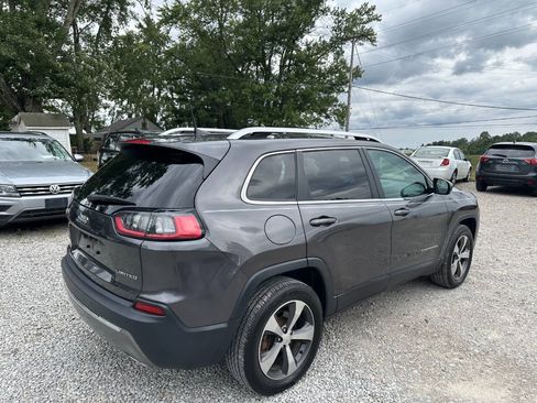 Used 2019 Jeep Cherokee Limited AWD/4WD image 5