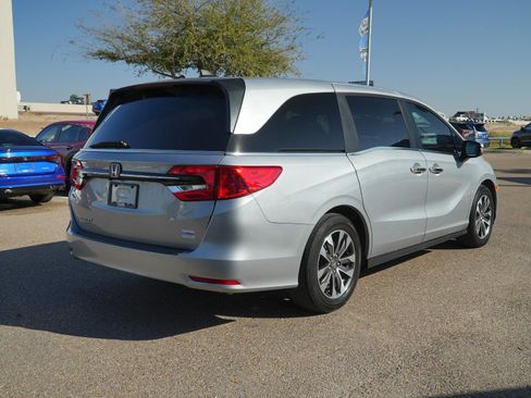 Used 2023 Honda Odyssey EX-L image 5