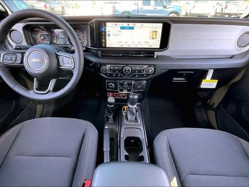 New 2026 Jeep Gladiator Sport AWD/4WD image 6