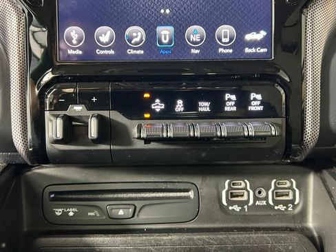 Used 2019 RAM 1500 Limited AWD/4WD image 23